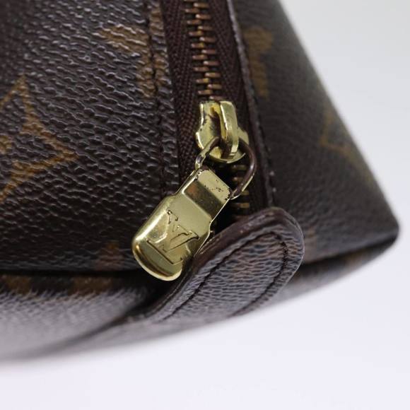 LOUIS VUITTON Monogram Trousse Demi Ronde Cosmetic Pouch M47520 LV Auth 76034 - Picture 8 of 16
